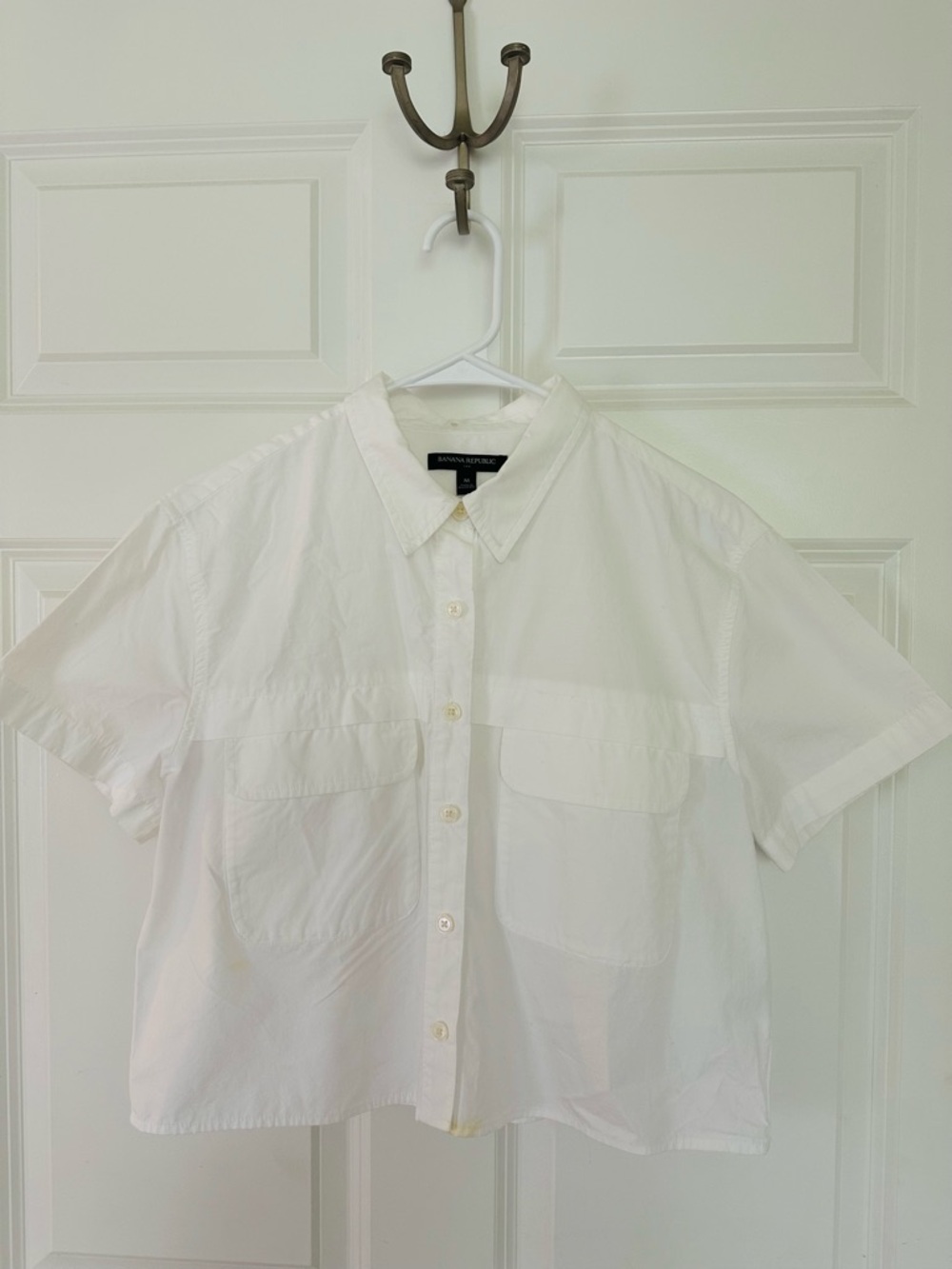 Banana Republic White Short-Sleeve Pocket Button-Down Shirt